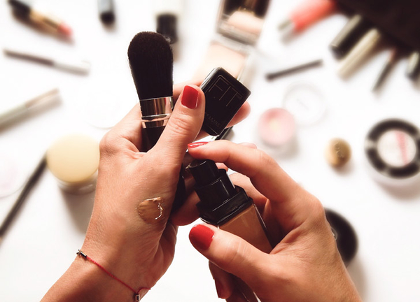 Семь вещей, которые никогда не делают визажисты