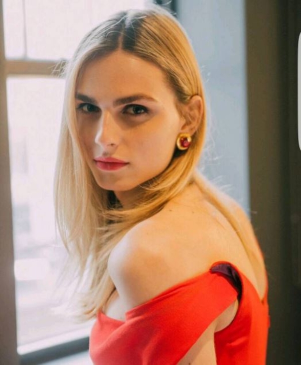 Трансгендер Андреа Пежич выходит замуж