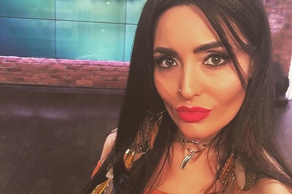 instagram.com/anna_dobrydneva