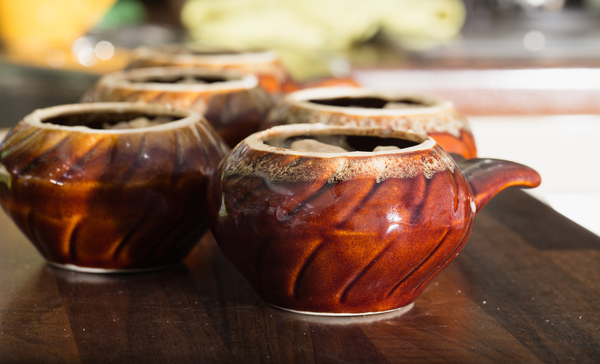 Как приготовить мясо с грибами в горшочках