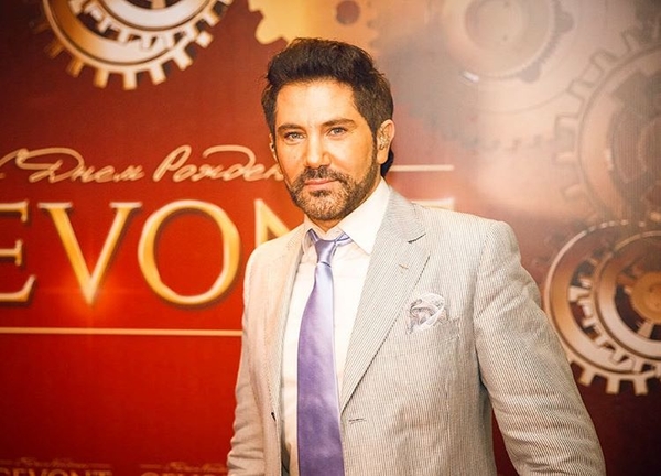 У Авраама Руссо врачи обнаружили опухоль в кишечнике