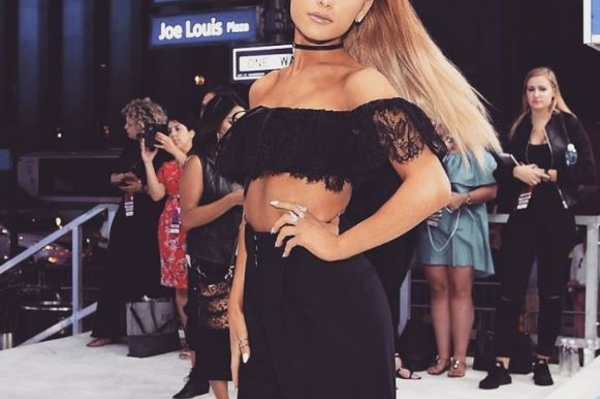 instagram.com/chryssa_hatzz