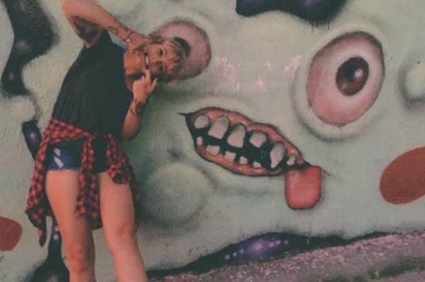 instagram.com/parisjackson