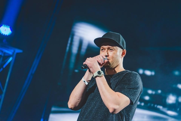 Андрей Хлывнюк поделился трогательным фото с дочерью