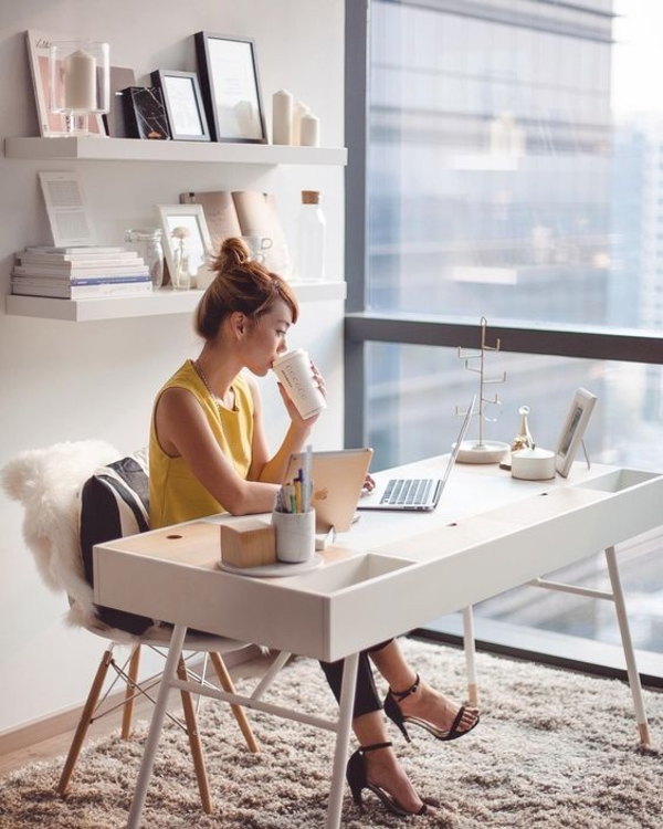 С чего нельзя начинать рабочий день: ТОП-7 ошибок