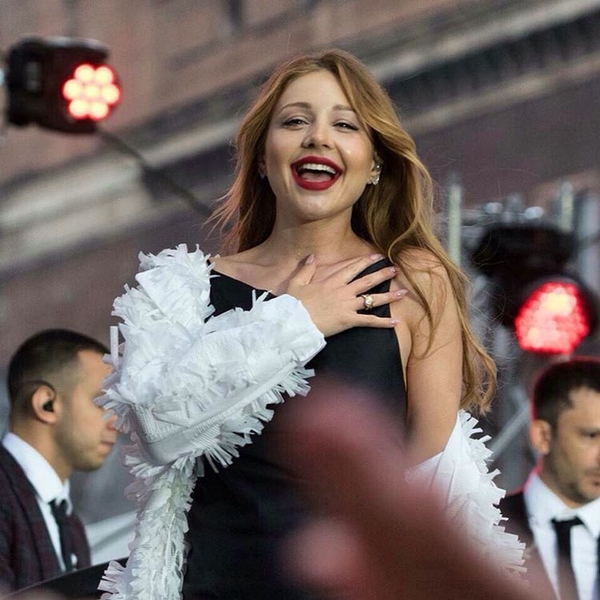 Тина Кароль поделилась впечатлениями от съемок нового клипа