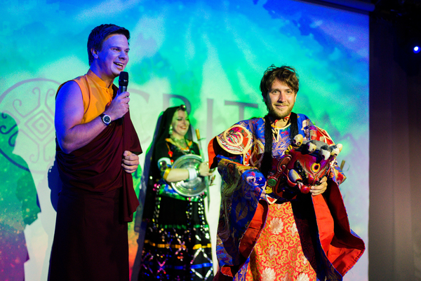 Мир наизнанку 8: Дмитрий Комаров поделился секретом счастья непальцев