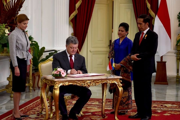 facebook.com/petroporoshenko