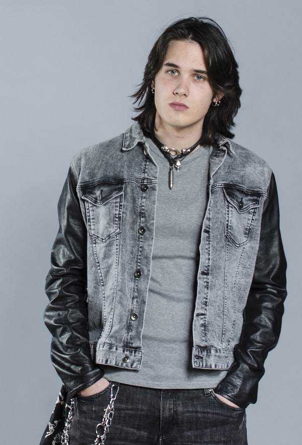 Новая волна 2016: Биография победителя Dino – Хорватия