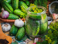 Заготовки на зиму: рецепты маринованых огурцов