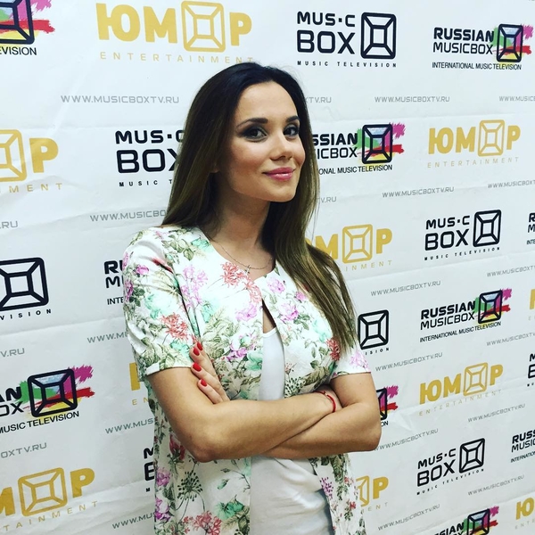 Беременная актриса Галина Безрук обвенчалась с мужем – СМИ