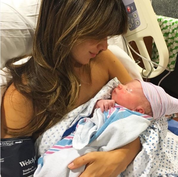 Хилари Болдуин показала живот на следующий день после третьих родов