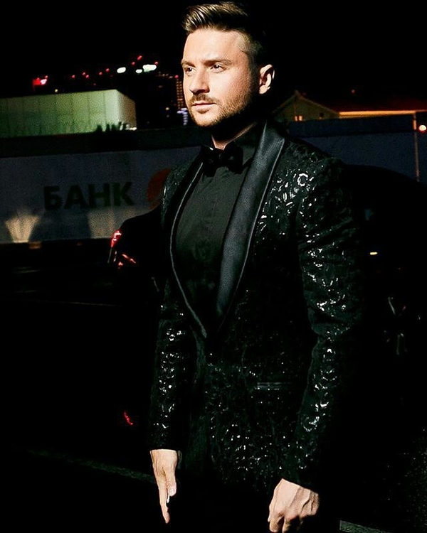 Сергей Лазарев осваивает новый вид транспорта