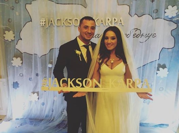 Наталка Карпа вышла замуж за АТОшника: Парасюк и Тарабарова – свидетели