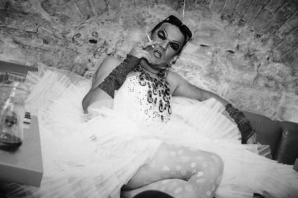 В Киеве погиб травести-актер, в такси которого врезались патрульные