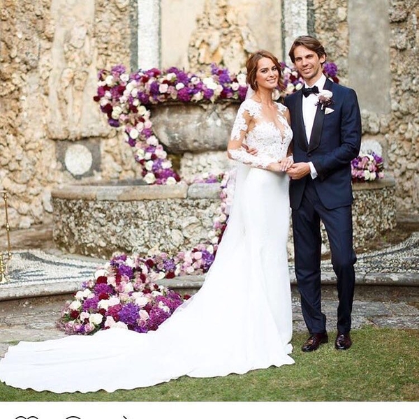 Вице-Мисс Вселенная 2011 Олеся Стефанко вышла замуж