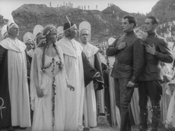 100 лет моды в кинематографе