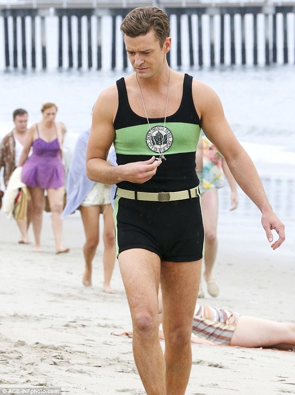 Джастина Тимберлейка сфотографировали в купальнике на съемках нового фильма