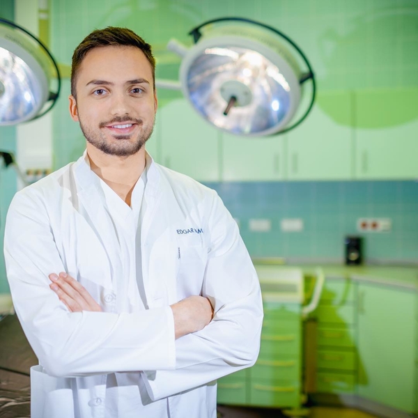 Пластическая операция: смотри, как увеличивают грудь