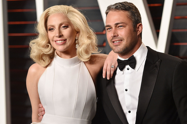 Lady Gaga в новом клипе Perfect illusion высказалась об экс-бойфренде