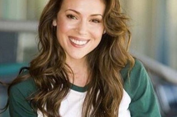 instagram.com/milano_alyssa