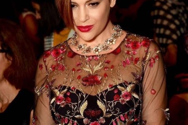 instagram.com/milano_alyssa