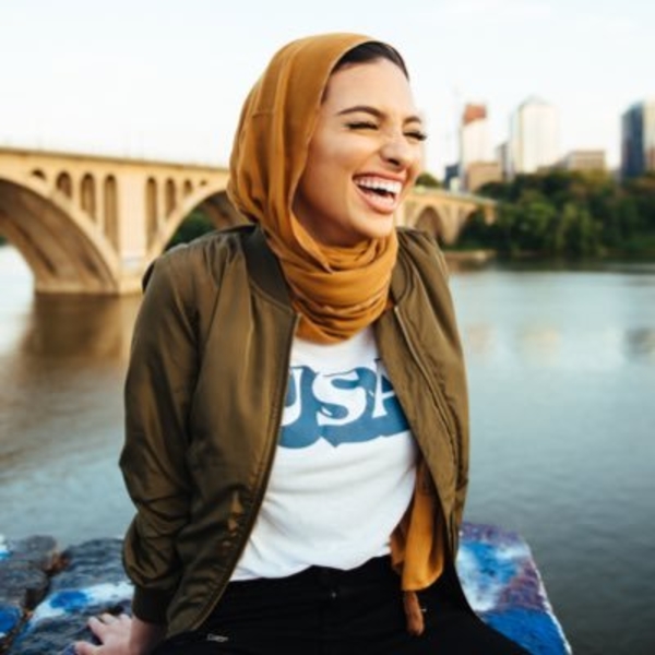 Американская журналистка снялась для Playboy в хиджабе