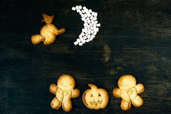 Как приготовить простое печенье на Хэллоуин