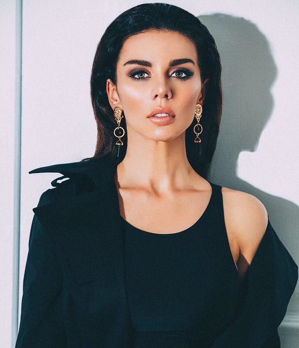 Анна Седокова заинтриговала снимком с 27-летним казахом