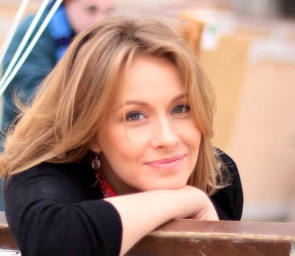 Звезда Квартала 95 впервые после родов вышла в свет