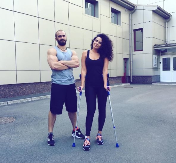 Ни дня без спорта: Каменских пошла на тренировку после травмы