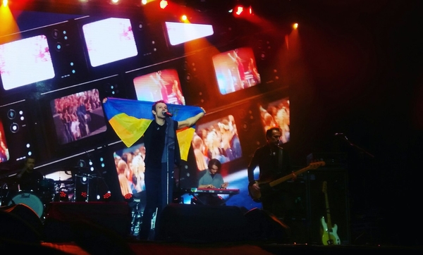 Донбасс – это Украина: Вакарчук завершил тур концертом в Краматорске