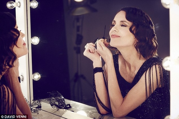 vk.com/elizabeth_mcgovern