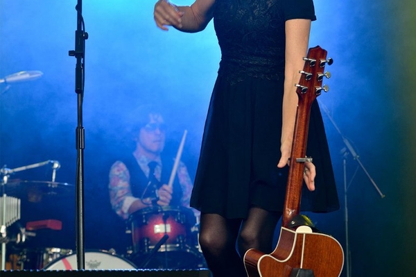 vk.com/elizabeth_mcgovern