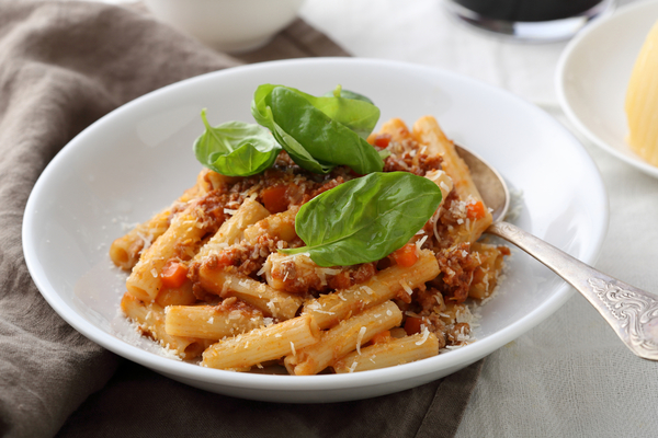 Паста с соусом болоньезе: ТОП-5 рецептов