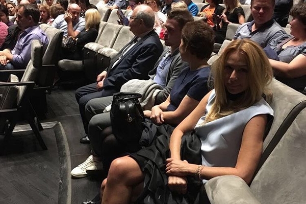 instagram.com/neapina