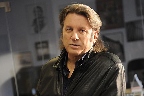 Лоза жестко высказался о Нобелевской премии Дилана