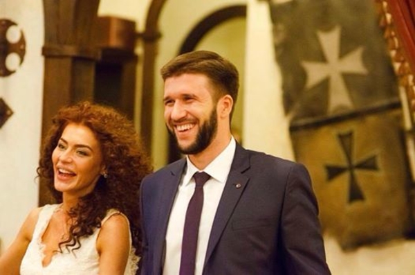 Холостяк 4: две бывшие участницы проекта вышли замуж