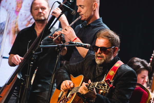 Гребенщиков и обладательница Grammy Джосс Стон спели для VIP-ов в Киеве