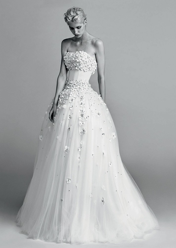 Четыре главных тренда в свадебной моде 2017