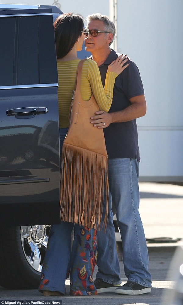 Папарацци засняли поцелуи Амаль и Джорджа Клуни