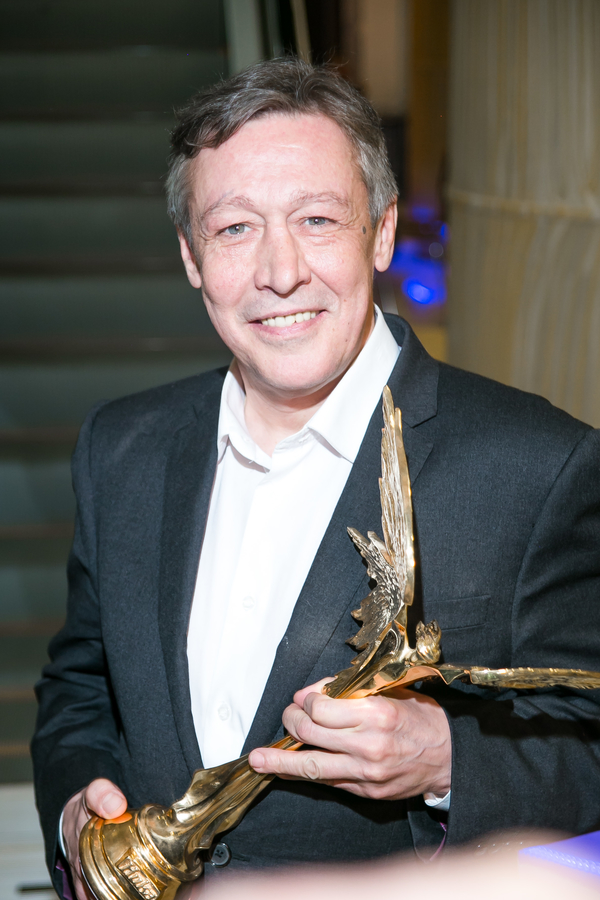 Михаил Ефремов о Путине: На окраине России он рисует город Киев