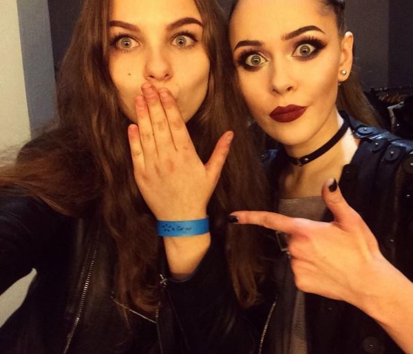 Победители конкурса от Ivona спели на концерте The HARDKISS