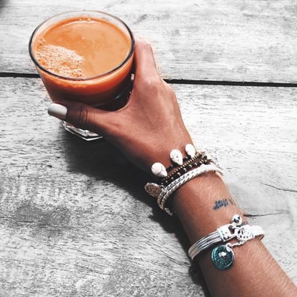 Нестандартный подход: татуировки в качестве украшений