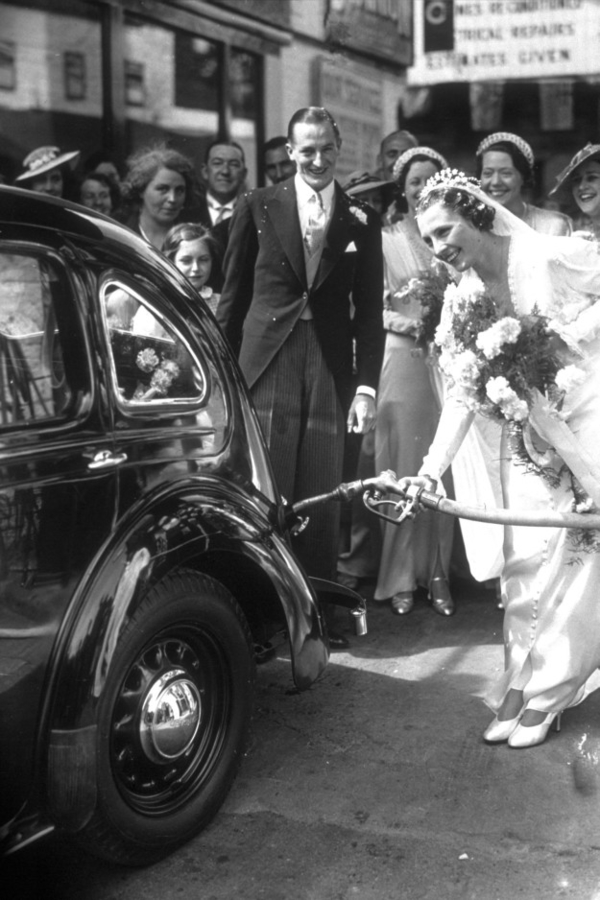 Немного истории: странные свадебные фотографии прошлых лет