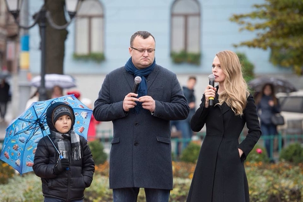 Новый инспектор Фреймут: "сын олигарха" проверил учителей школы Яценюка