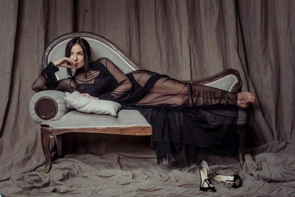 Надежда Мейхер под гипнозом воровала одежду