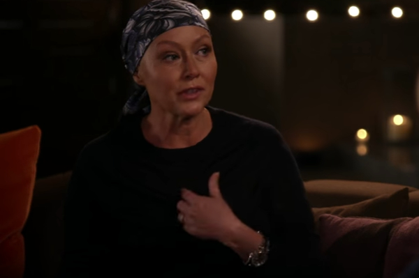 Онкобольная Шеннен Доэрти расплакалась в эфире американского шоу