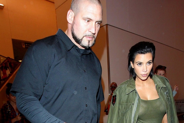 Ким Кардашян уволила своего знаменитого телохранителя Паскаля Дювье