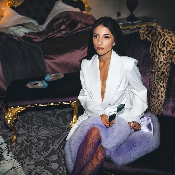 Российской певице Kristina Si запретили въезд в Украину